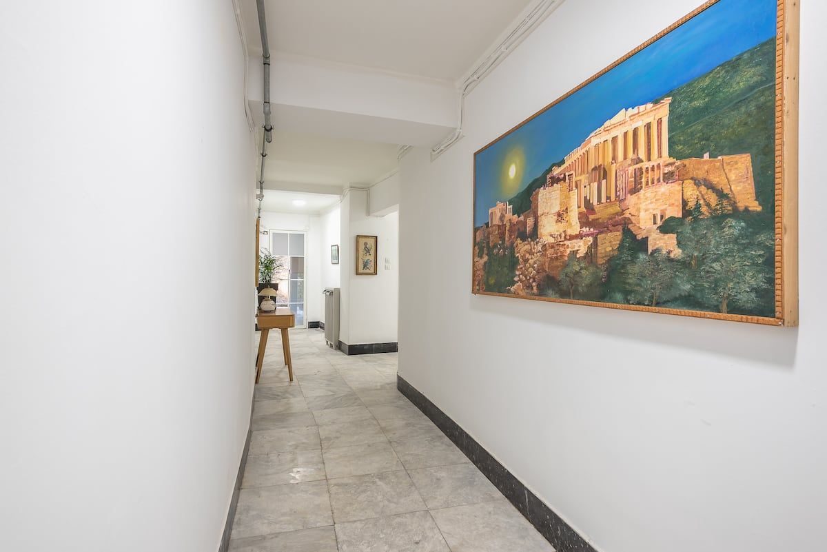 The corridor down to the flat.